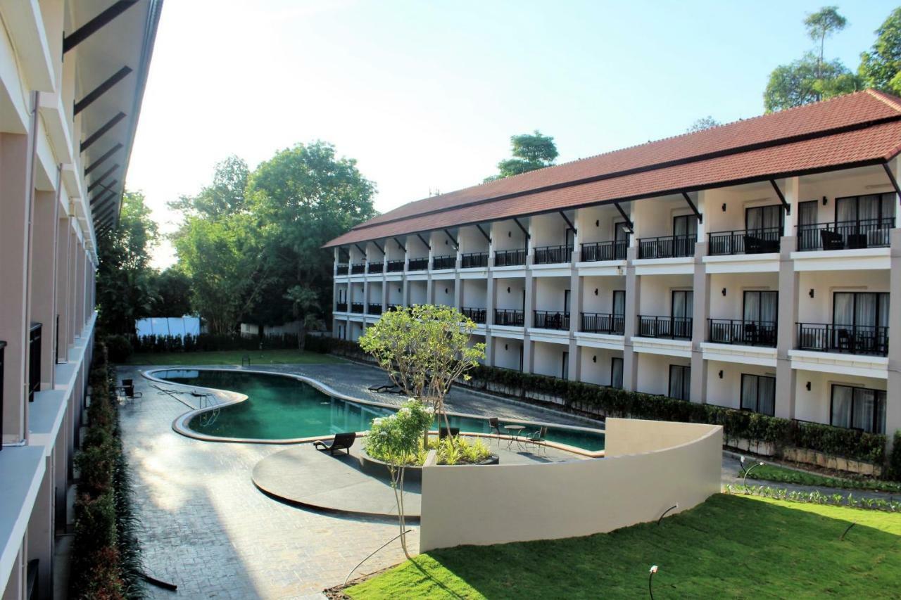 Green Lake Resort - Sha Extra Plus Certified Chiang Mai Exteriör bild